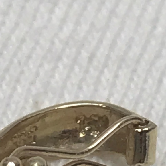 14k Gold Blue Topaz Flower Necklace Pendant - Picture 8 of 12